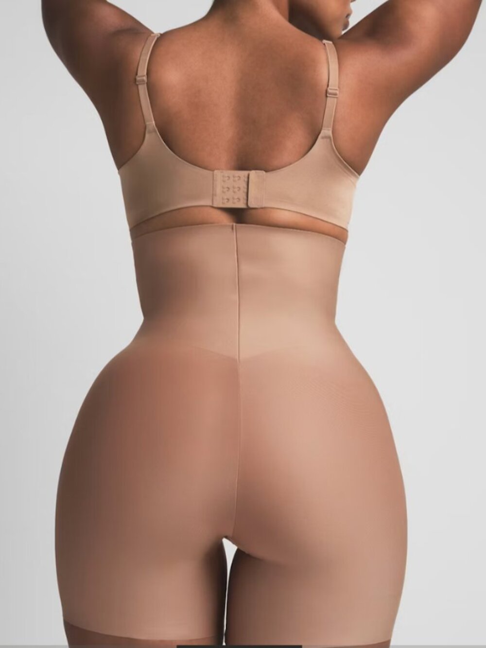 NEW SKIMS 3X Body Core Sculpt High-Waisted Short Sienna Nude NWT - Picture 3 of 7